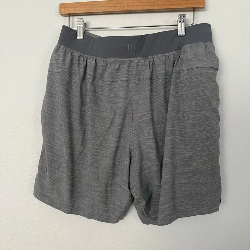 Lululemon T.H.E. Short Men's Medium Gym Training Workout Performance 6